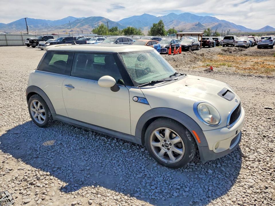 Продажа на аукционе авто 2009 Mini Cooper, vin: WMWMF735X9TW85956, номер лота: 57743176