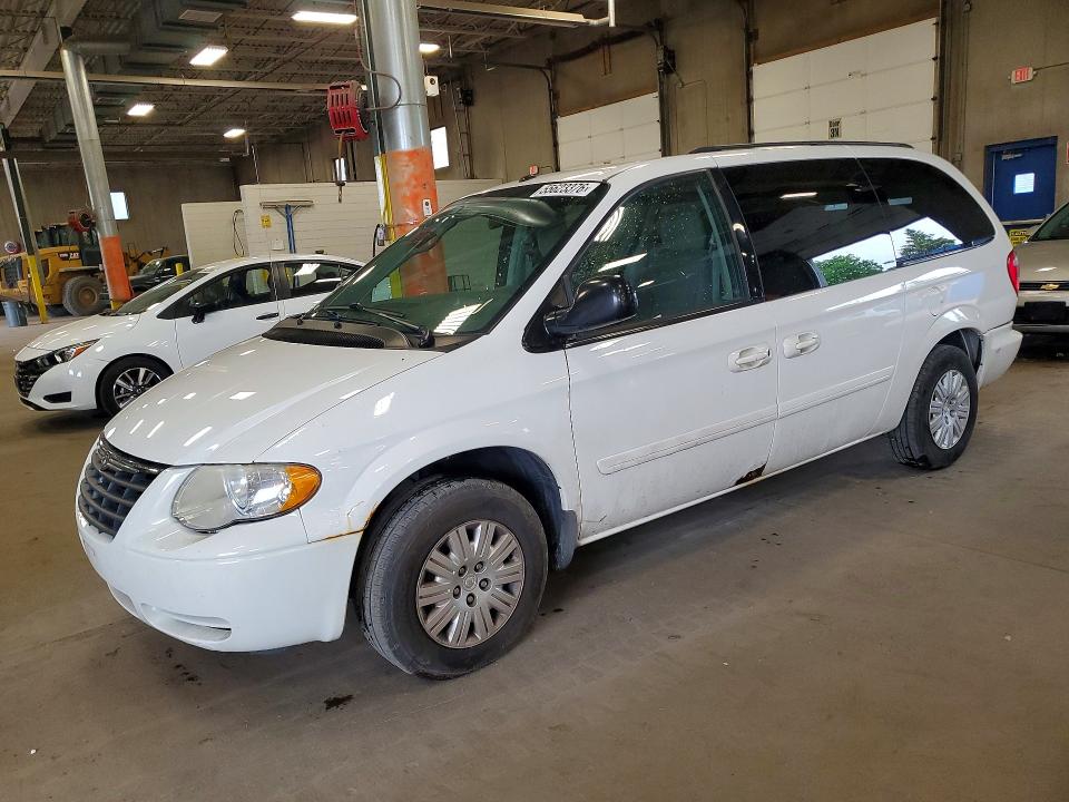 Auction sale of the 2006 Chrysler Town & Country, vin: 1A4GP44R46B751863, lot number: 55623376