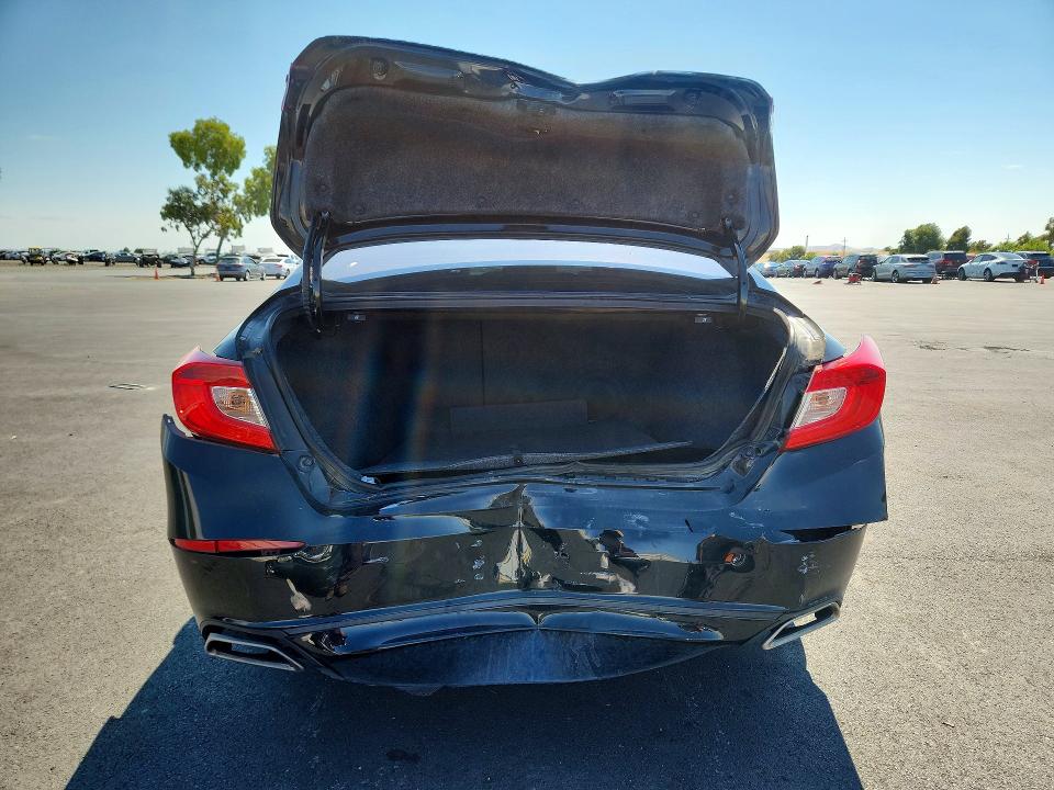 57611676 :رقم المزاد ، 1HGCV1F39KA171804 vin ، 2019 Honda Accord مزاد بيع