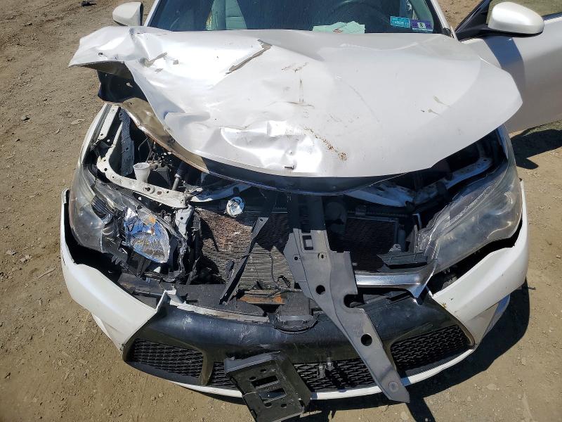 57522806 :رقم المزاد ، 4T1BF1FK8HU450968 vin ، 2017 Toyota Camry مزاد بيع