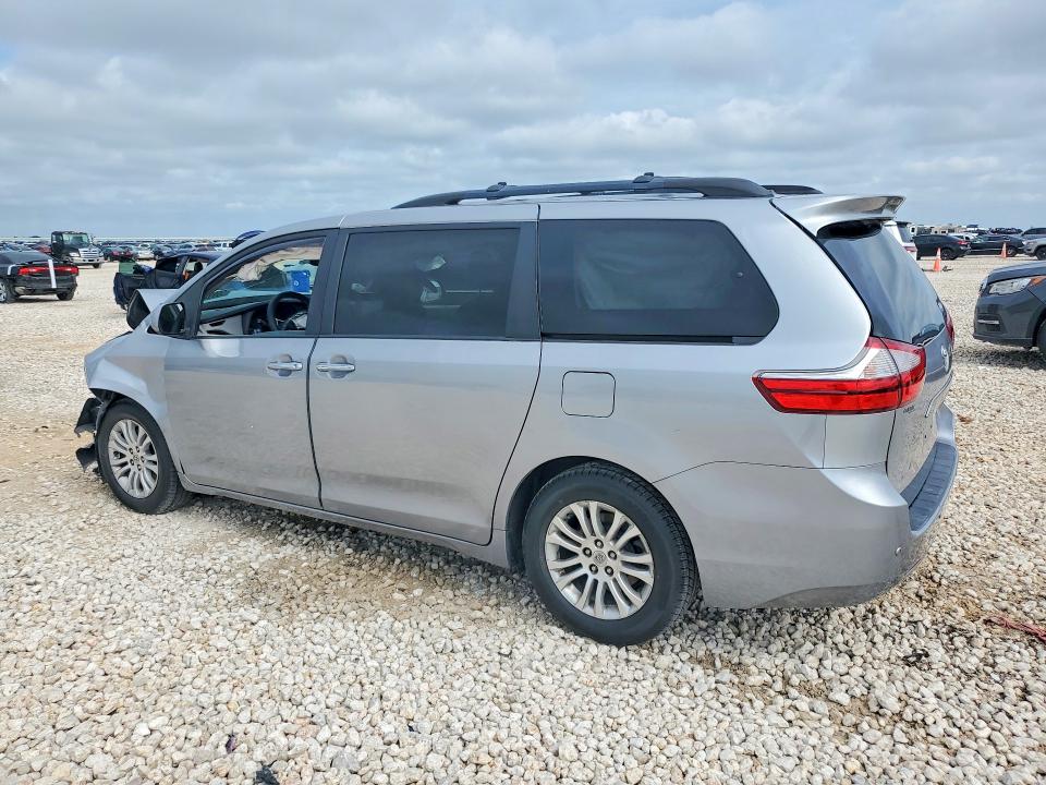 2015 Toyota Sienna მანქანა იყიდება აუქციონზე, vin: 5TDYK3DC1FS640307, აუქციონის ნომერი: 55992376