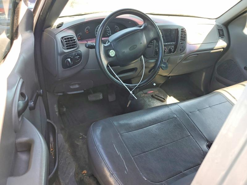 55831666 :رقم المزاد ، 1FTRX17242NB29395 vin ، 2002 Ford F-150 مزاد بيع