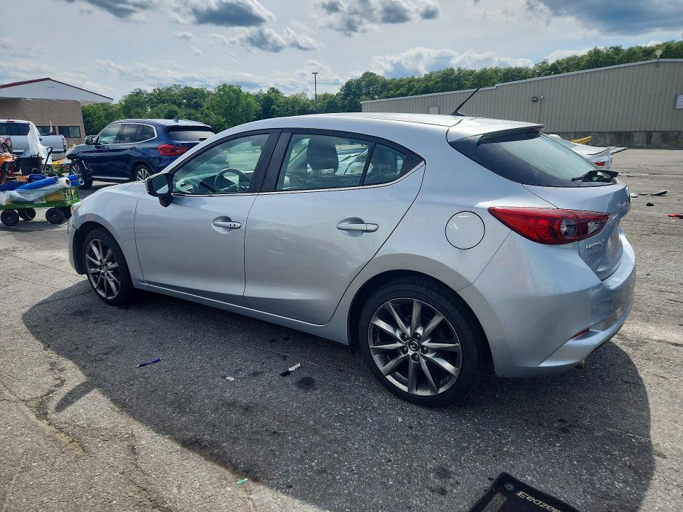 2018 Mazda 3 მანქანა იყიდება აუქციონზე, vin: 3MZBN1L31JM181711, აუქციონის ნომერი: 57026016