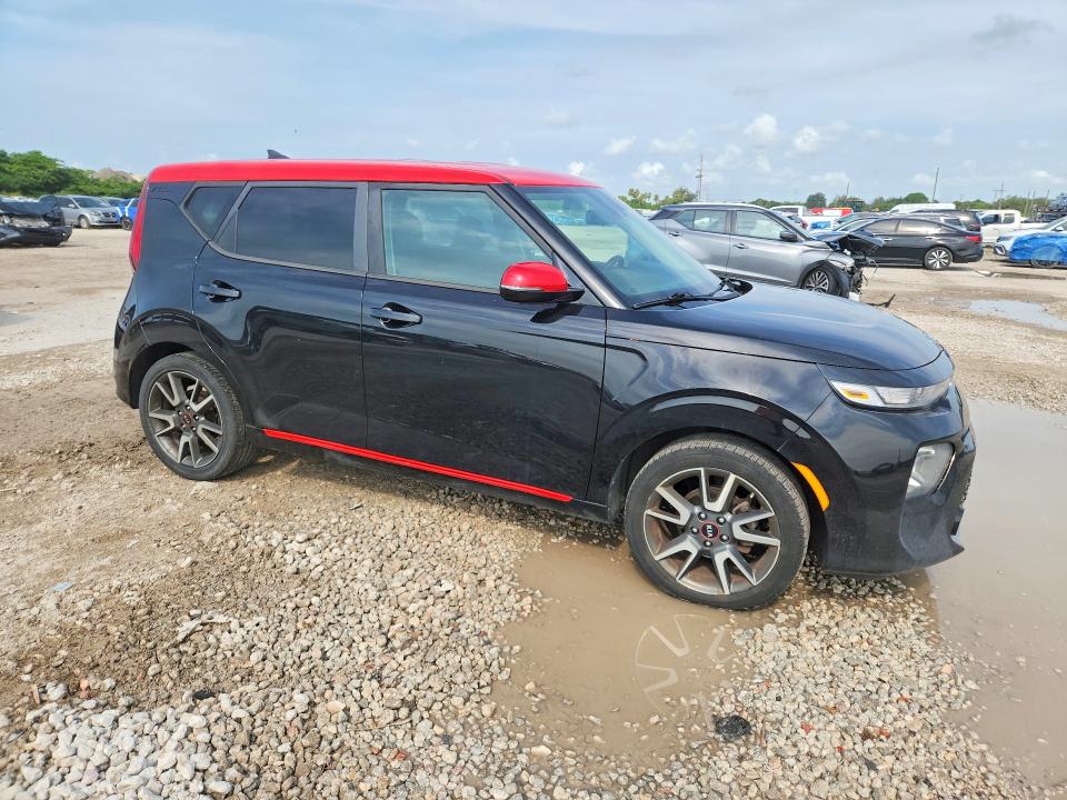 2020 Kia Soul მანქანა იყიდება აუქციონზე, vin: KNDJ63AU9L7106724, აუქციონის ნომერი: 57865676