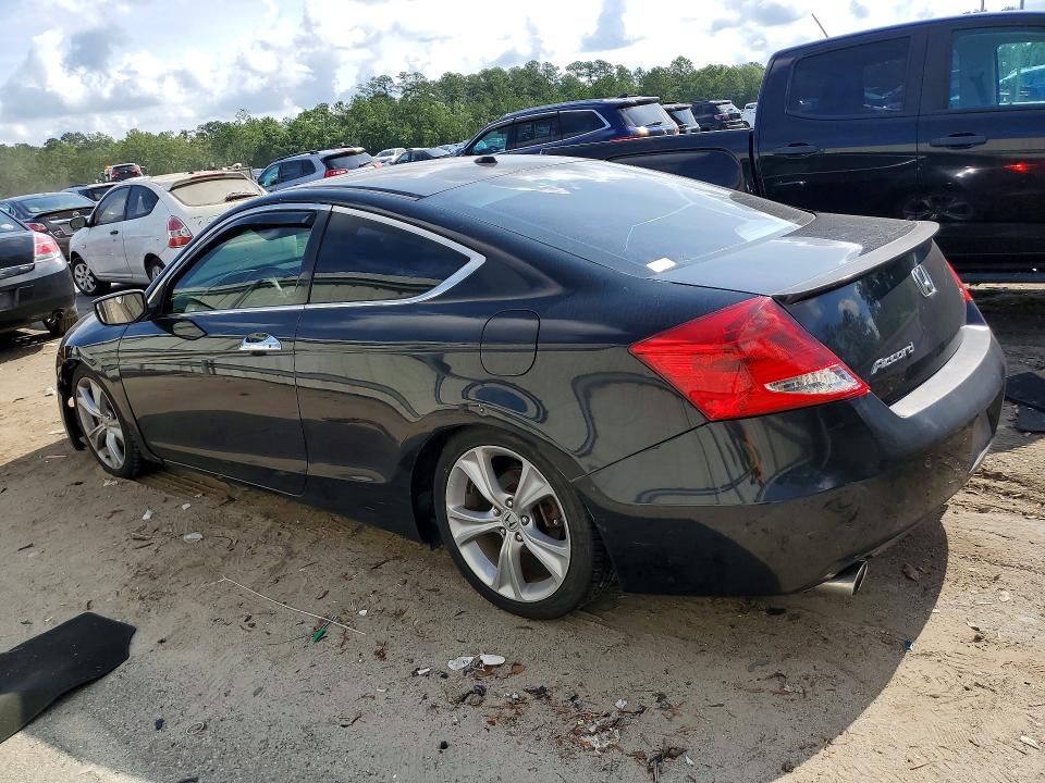 58621476 :رقم المزاد ، 1HGCS2B84BA005271 vin ، 2011 Honda Accord مزاد بيع
