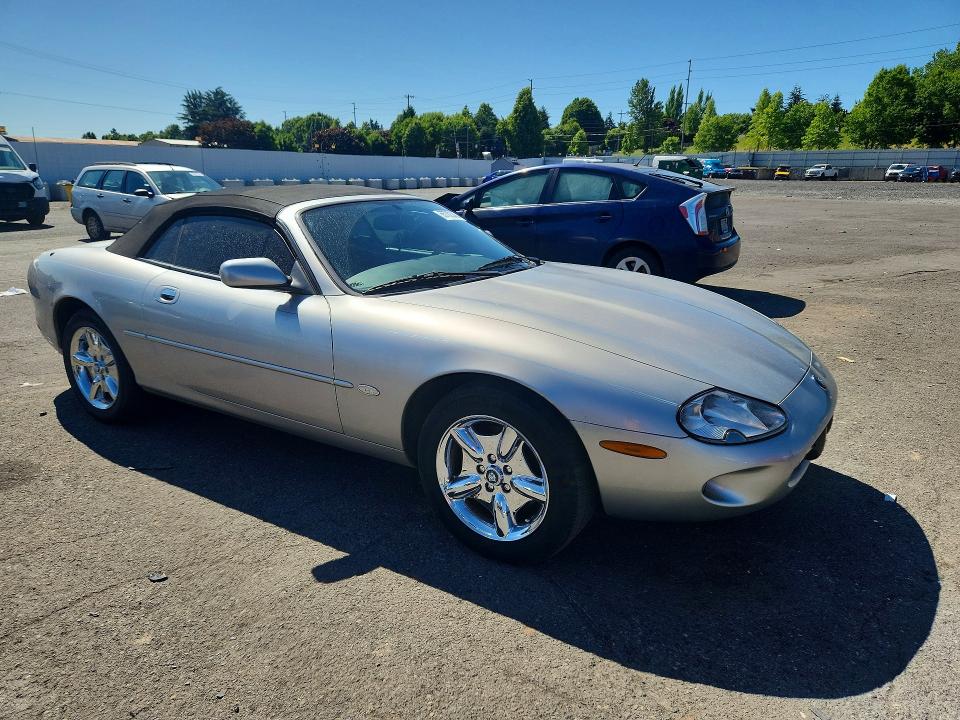 1999 Jaguar Xk8 მანქანა იყიდება აუქციონზე, vin: SAJGX2049XC041200, აუქციონის ნომერი: 55732346
