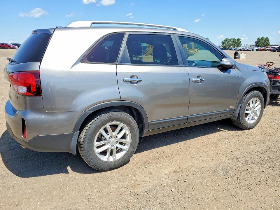 58837776 :رقم المزاد ، 5XYKTCA64FG645290 vin ، 2015 Kia Sorento مزاد بيع