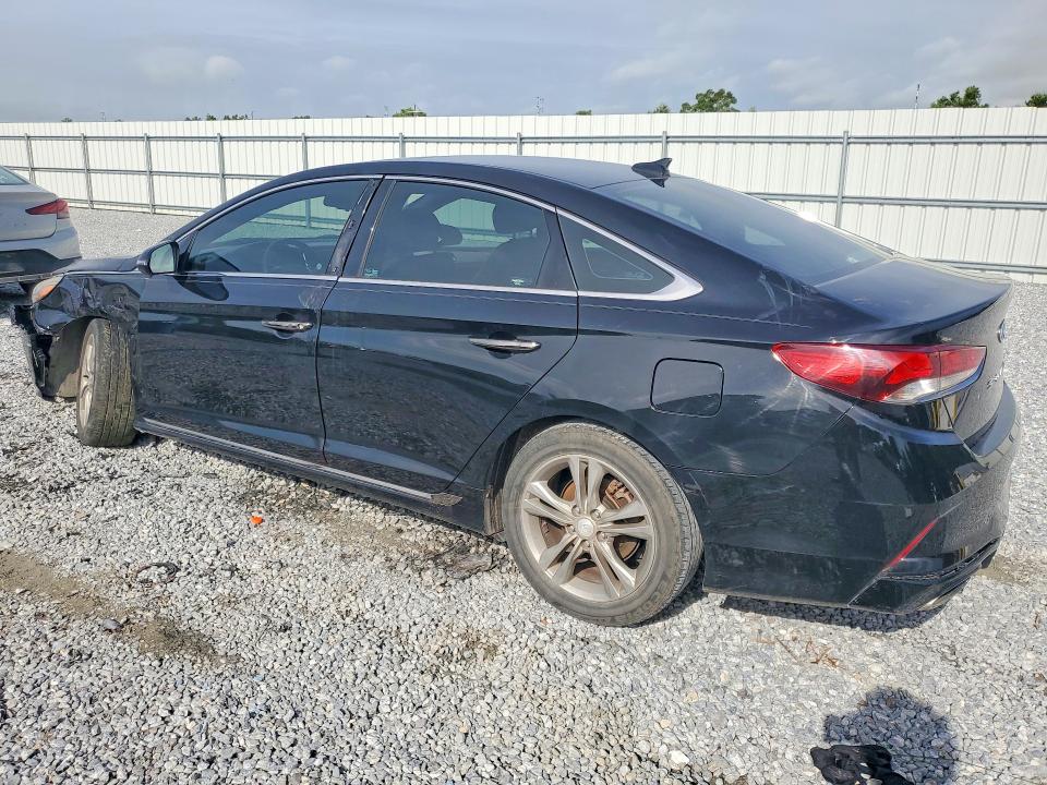 56166256 :رقم المزاد ، 5NPE34AF0JH704968 vin ، 2018 Hyundai Sonata مزاد بيع