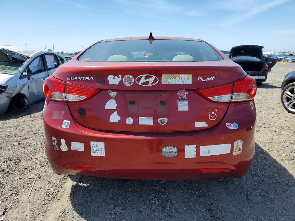 2013 Hyundai Elantra მანქანა იყიდება აუქციონზე, vin: 5NPDH4AE2DH214198, აუქციონის ნომერი: 55025556