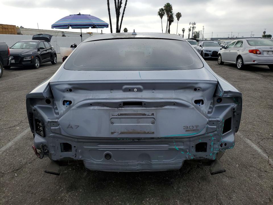55411986 :رقم المزاد ، WAUW2AFC3HN038782 vin ، 2017 Audi A7 مزاد بيع