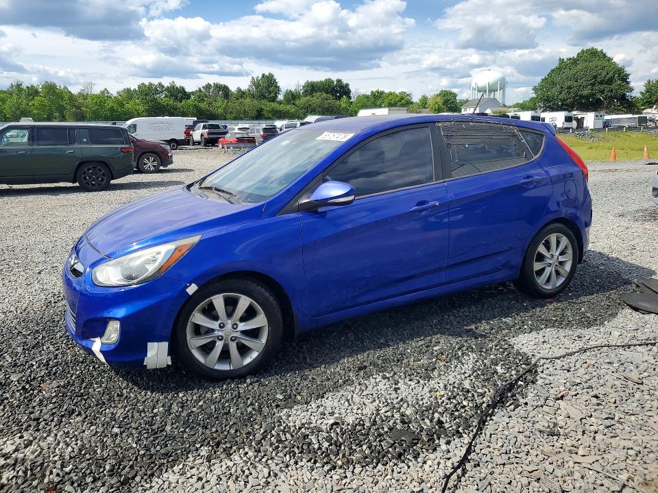 2013 Hyundai Accent მანქანა იყიდება აუქციონზე, vin: KMHCU5AE9DU074701, აუქციონის ნომერი: 55757476
