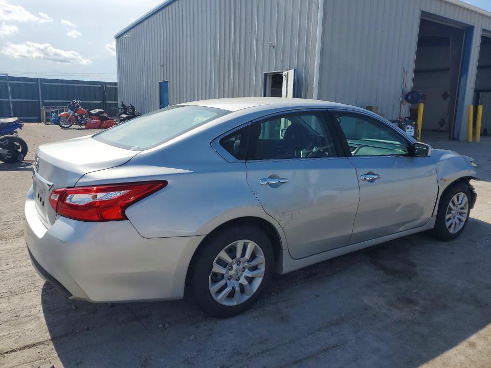 2016 Nissan Altima მანქანა იყიდება აუქციონზე, vin: 1N4AL3APXGN371002, აუქციონის ნომერი: 55878526