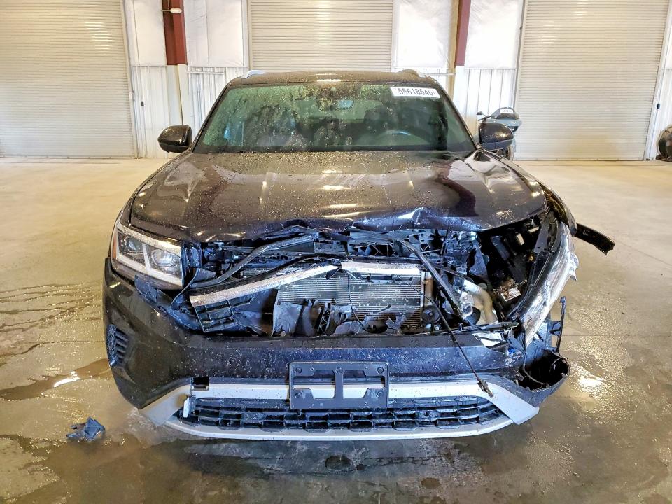 2021 Volkswagen Atlas Cross Sport მანქანა იყიდება აუქციონზე, vin: 1V2TE2CA6MC203329, აუქციონის ნომერი: 55618646
