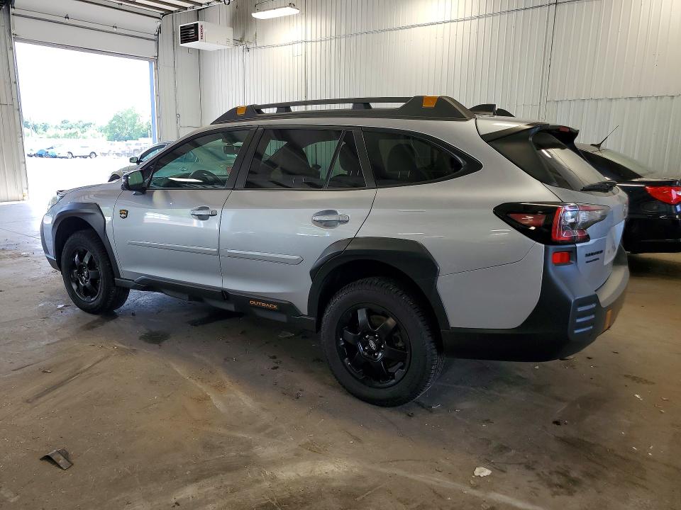 56161496 :رقم المزاد ، 4S4BTGUD7N3228620 vin ، 2022 Subaru Outback مزاد بيع
