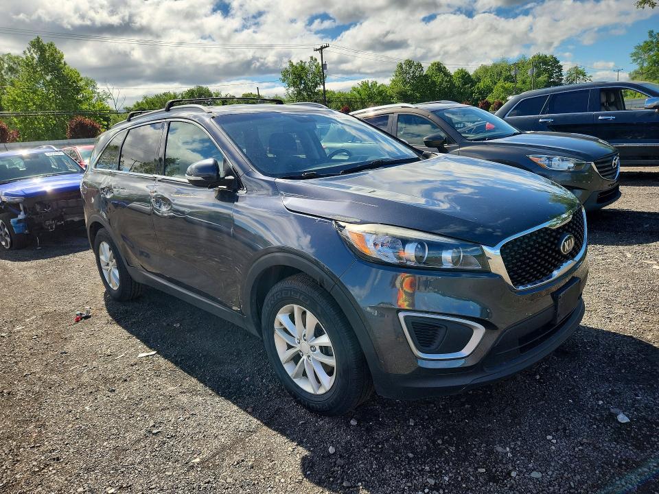 Продажа на аукционе авто 2017 Kia Sorento, vin: 5XYPG4A38HG215836, номер лота: 56709006