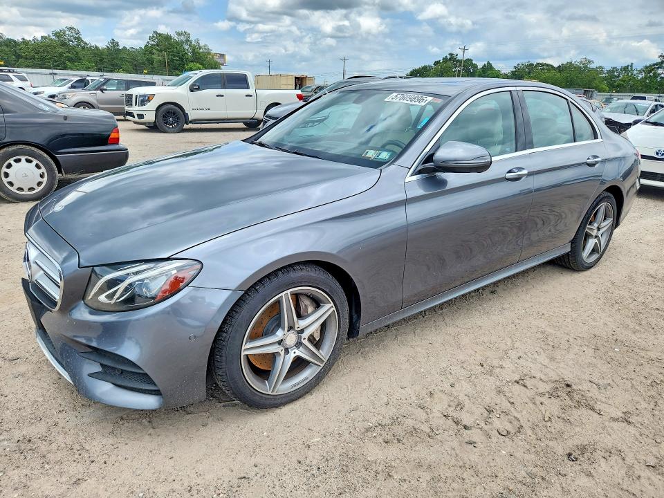 57609896 :رقم المزاد ، WDDZF4KB6HA106072 vin ، 2017 Mercedes-benz E مزاد بيع