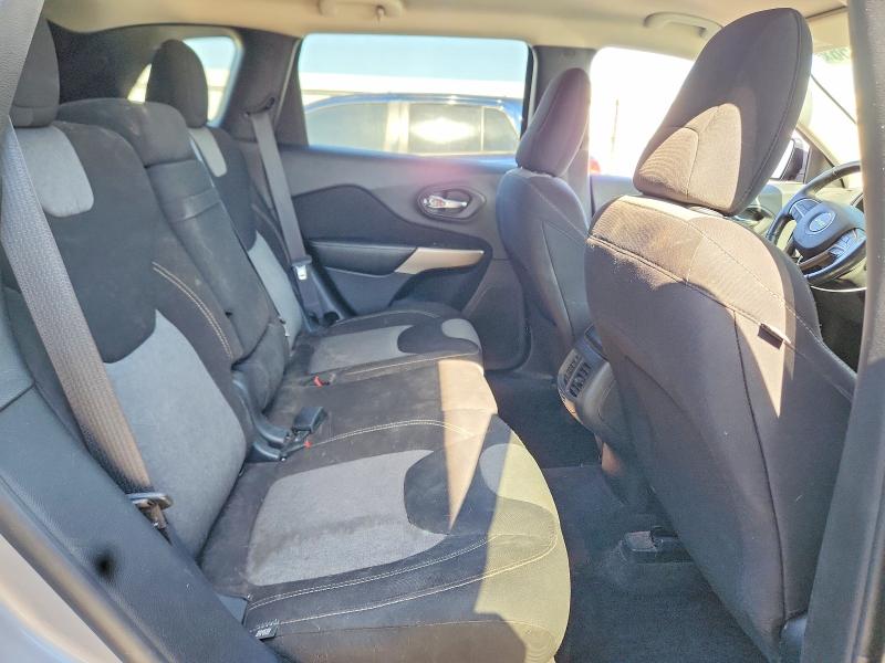 Продаж на аукціоні авто 2018 Jeep Cherokee, vin: 1C4PJMCB7JD543582, номер лоту: 58577456