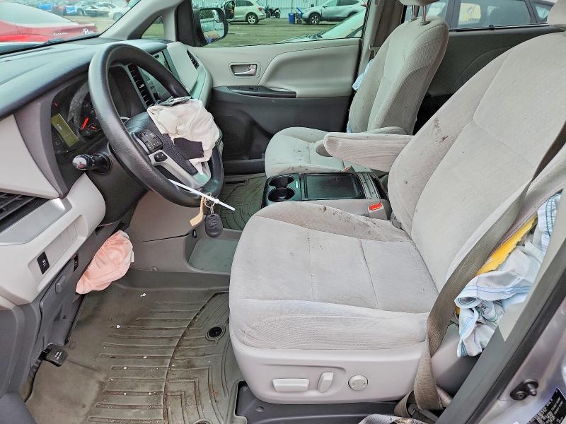 Продаж на аукціоні авто 2017 Toyota Sienna, vin: 5TDKZ3DC3HS889907, номер лоту: 58612036