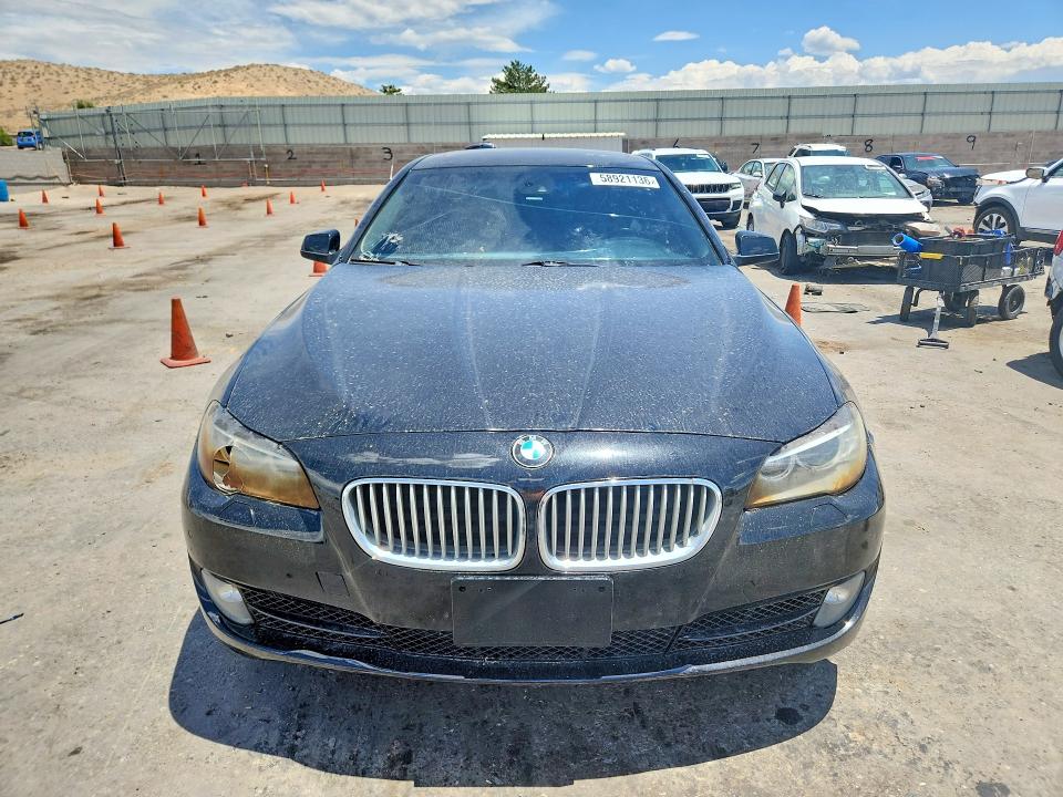 58921136 :رقم المزاد ، WBAFU9C57BC783374 vin ، 2011 Bmw 550 مزاد بيع