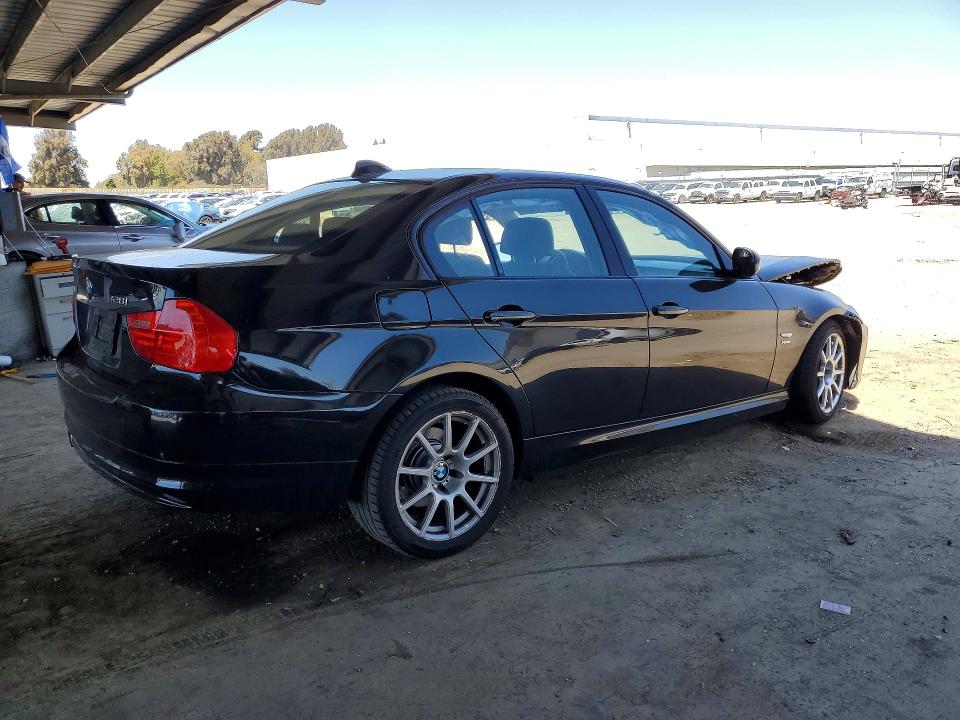 57627526 :رقم المزاد ، WBAPK53519A645466 vin ، 2009 Bmw 328 مزاد بيع
