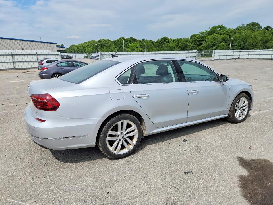 Продажа на аукционе авто 2018 Volkswagen Passat, vin: 1VWBA7A36JC000878, номер лота: 57257246