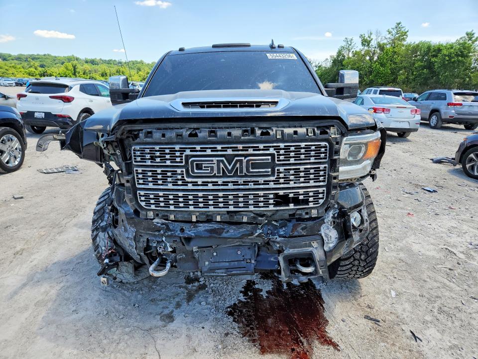 2018 Gmc Sierra მანქანა იყიდება აუქციონზე, vin: 1GT12UEY4JF251946, აუქციონის ნომერი: 55443256