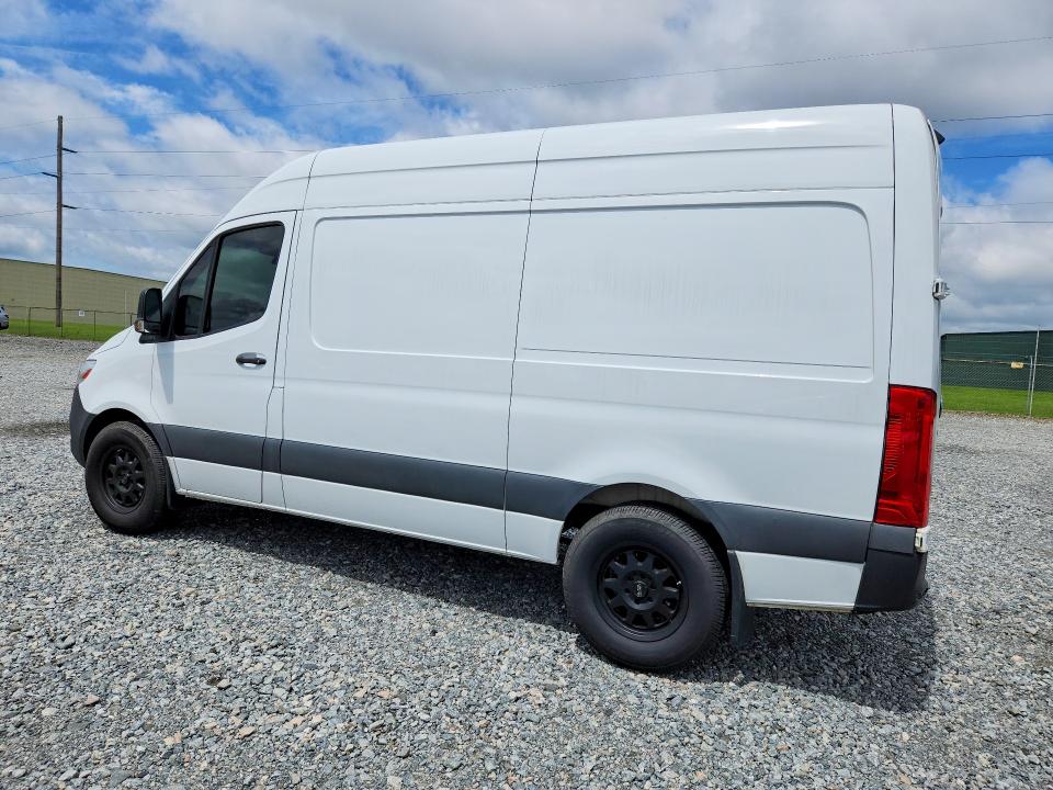 54293316 :رقم المزاد ، W1Y4DBHY6MT049487 vin ، 2021 Mercedes Benz Sprinter مزاد بيع