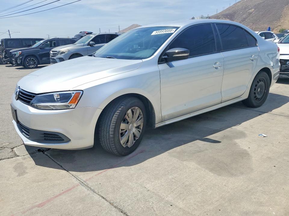 2014 Volkswagen Jetta მანქანა იყიდება აუქციონზე, vin: 3VWD17AJ4EM226901, აუქციონის ნომერი: 55993666