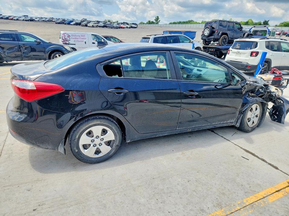 56617206 :رقم المزاد ، KNAFK4A61G5615083 vin ، 2016 Kia Forte مزاد بيع
