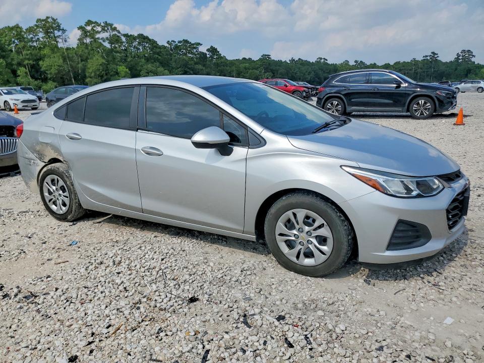 57889646 :رقم المزاد ، 1G1BJ5SM0K7105384 vin ، 2019 Chevrolet Cruze مزاد بيع