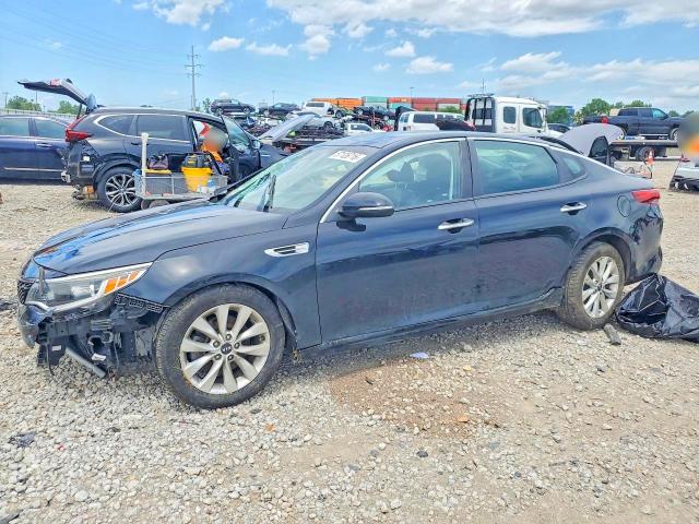 Продаж на аукціоні авто 2018 Kia Optima, vin: 5XXGT4L3XJG227943, номер лоту: 57126716