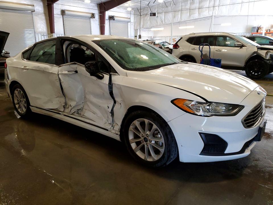 56929246 :رقم المزاد ، 3FA6P0HD0KR251557 vin ، 2019 Ford Fusion مزاد بيع