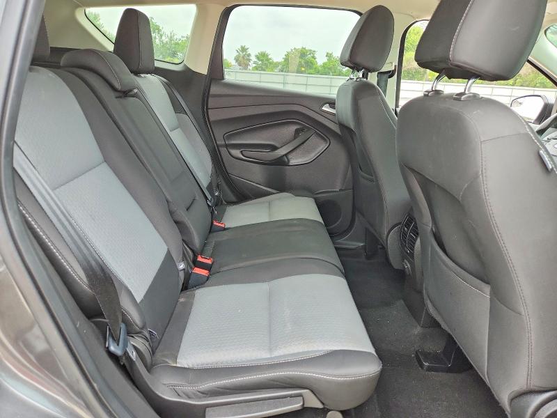 58241476 :رقم المزاد ، 1FMCU0GD5HUC09986 vin ، 2017 Ford Escape مزاد بيع