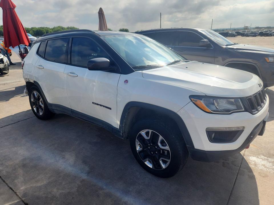 2017 Jeep Compass მანქანა იყიდება აუქციონზე, vin: 3C4NJDDB1HT674632, აუქციონის ნომერი: 57379306