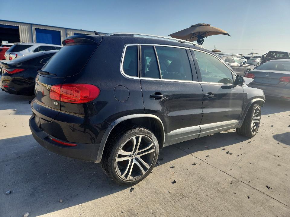 Продажа на аукционе авто 2017 Volkswagen Tiguan, vin: WVGVV7AX7HW512922, номер лота: 58529166
