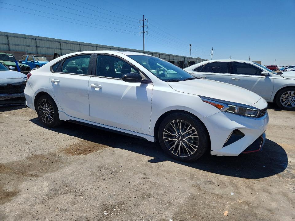 2024 Kia Forte მანქანა იყიდება აუქციონზე, vin: 3KPF54AD9RE789757, აუქციონის ნომერი: 57903356