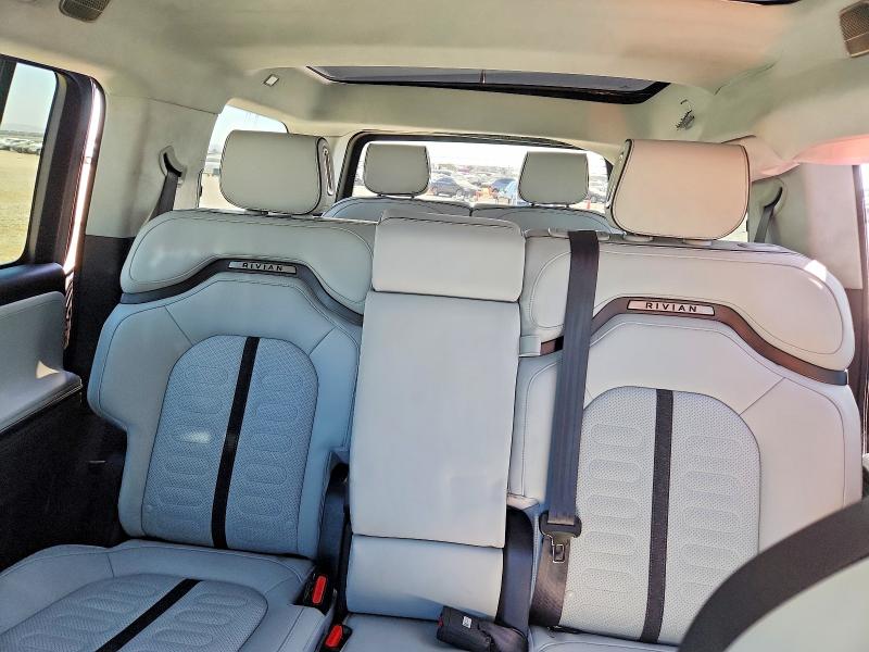 Продажа на аукционе авто 2024 Rivian R1s, vin: 7PDSGABA4RN030708, номер лота: 57002356