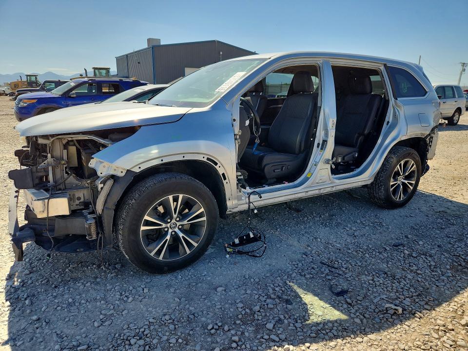 2018 Toyota Highlander მანქანა იყიდება აუქციონზე, vin: 5TDBZRFH1JS906110, აუქციონის ნომერი: 57949116