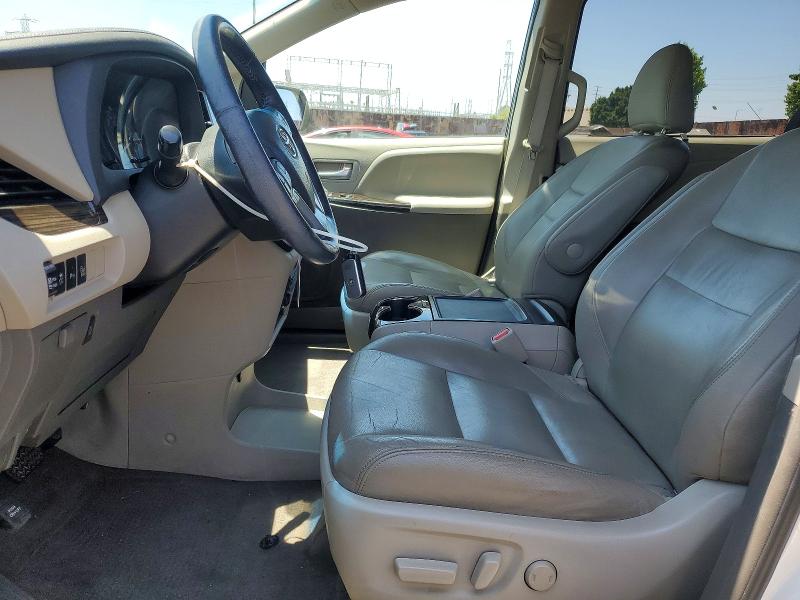 2015 Toyota Sienna მანქანა იყიდება აუქციონზე, vin: 5TDYK3DC9FS541444, აუქციონის ნომერი: 58628086
