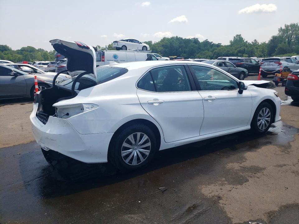 Auction sale of the 2022 Toyota Camry, vin: 4T1C31AK2NU590787, lot number: 58975046