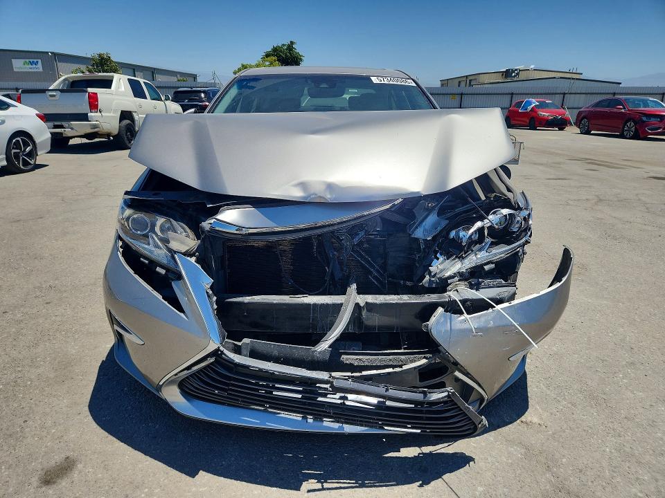 57340086 :رقم المزاد ، 58ABK1GG7HU041228 vin ، 2017 Lexus Es مزاد بيع