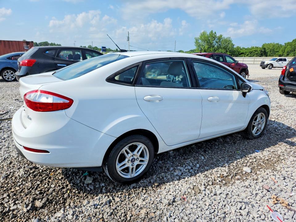 2017 Ford Fiesta მანქანა იყიდება აუქციონზე, vin: 3FADP4BJ7HM157095, აუქციონის ნომერი: 58304626