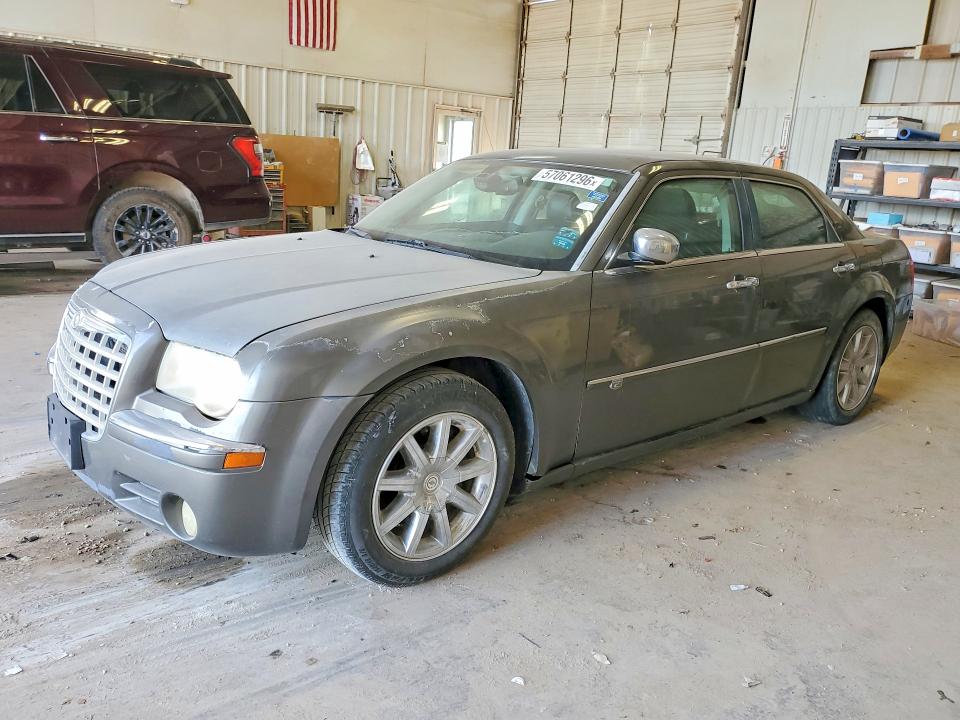Продажа на аукционе авто 2008 Chrysler 300c, vin: 2C3KA63H38H139643, номер лота: 57061296