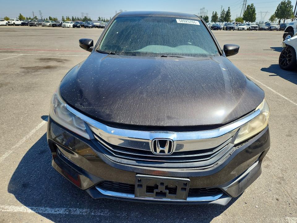 58925766 :رقم المزاد ، 1HGCR2F51HA301627 vin ، 2017 Honda Accord مزاد بيع