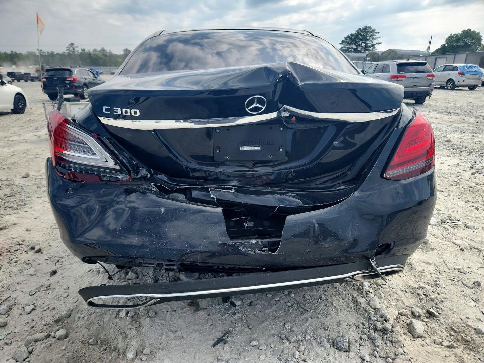 95588675 :رقم المزاد ، W1KWF8DB4MR651352 vin ، 2021 Mercedes-benz C مزاد بيع