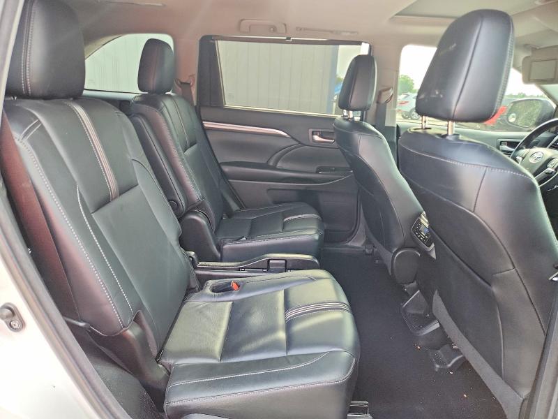 Продаж на аукціоні авто 2017 Toyota Highlander, vin: 5TDJZRFH3HS457258, номер лоту: 55929546