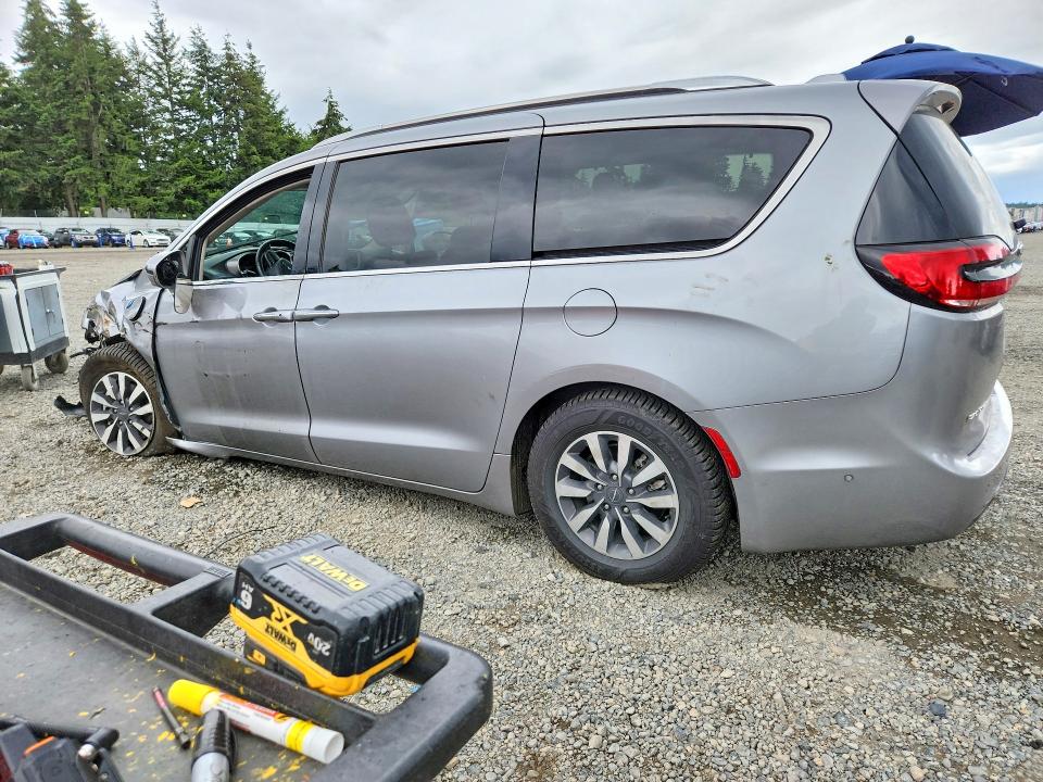 2021 Chrysler Pacifica მანქანა იყიდება აუქციონზე, vin: 2C4RC1L77MR580517, აუქციონის ნომერი: 56066976
