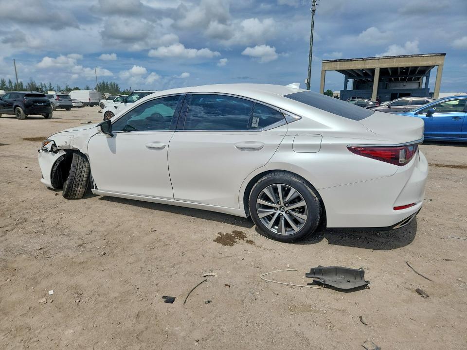 56535706 :رقم المزاد ، 58ADZ1B19LU053333 vin ، 2020 Lexus Es مزاد بيع