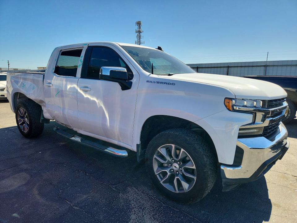 Auction sale of the 2022 Chevrolet Silverado Ltd, vin: 3GCUYDED8NG182126, lot number: 56475836