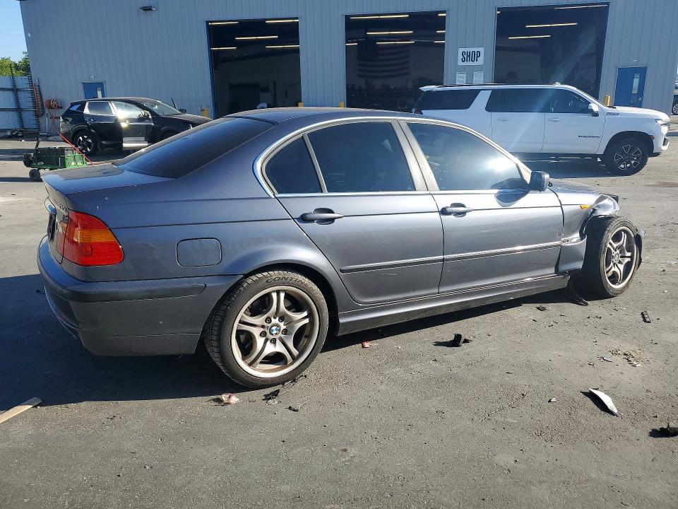 56431436 :رقم المزاد ، WBAEV53452KM02068 vin ، 2002 Bmw 330 مزاد بيع